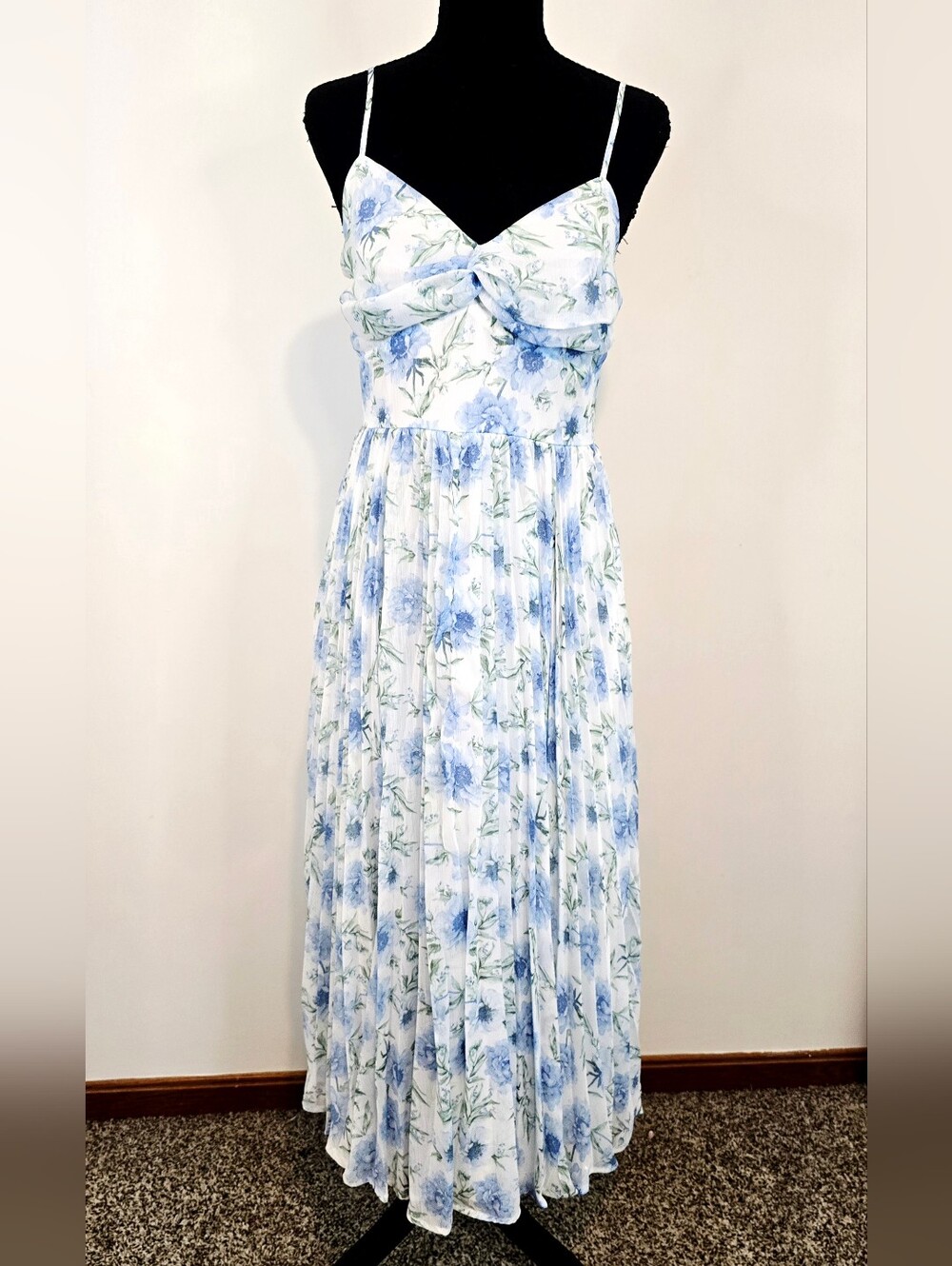 Francesca’s Audrey Parks Blue Floral Pleated Midi Dress Cottagecore Coquette - Picture 2 of 10